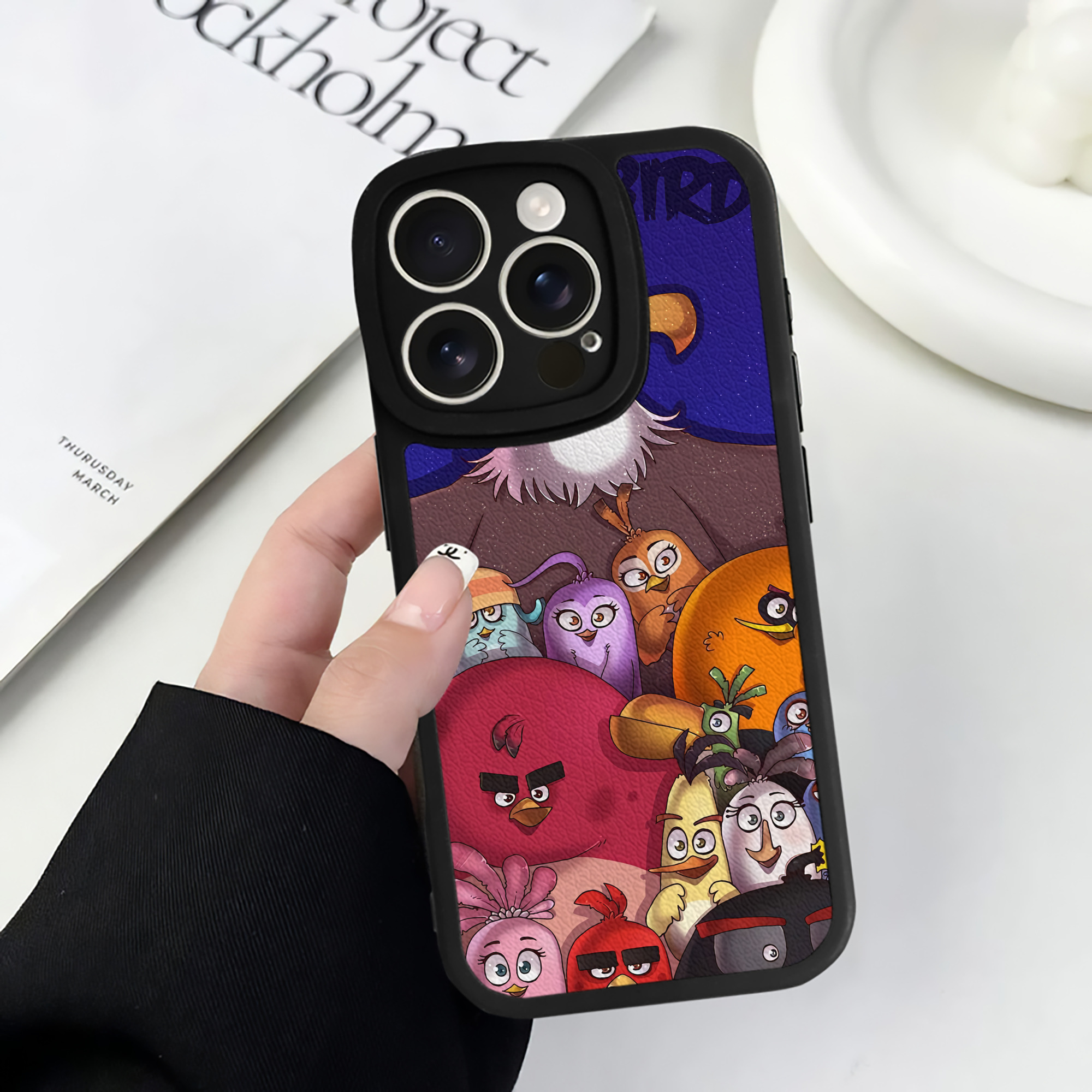 （画像用） Angry Birds アングリーバード 【iPhone 16シリーズ対応】シリコンスマホケース（レザー調） 材質：シリコン